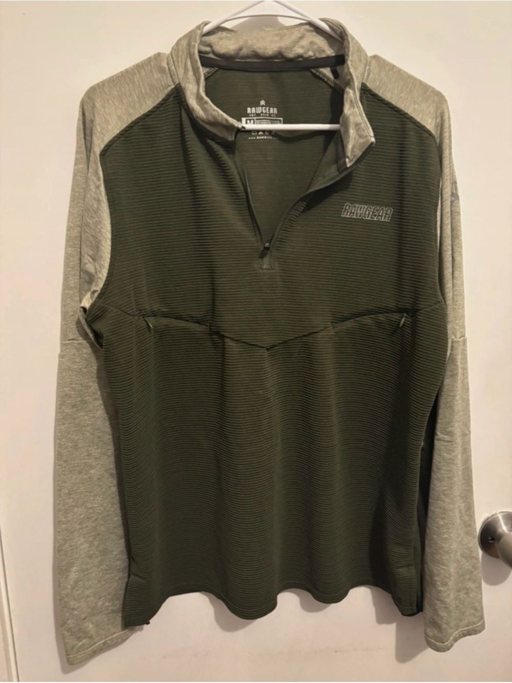 RidgeGear Men's Olive Green and Light Gray Quarter-Zip Pullover